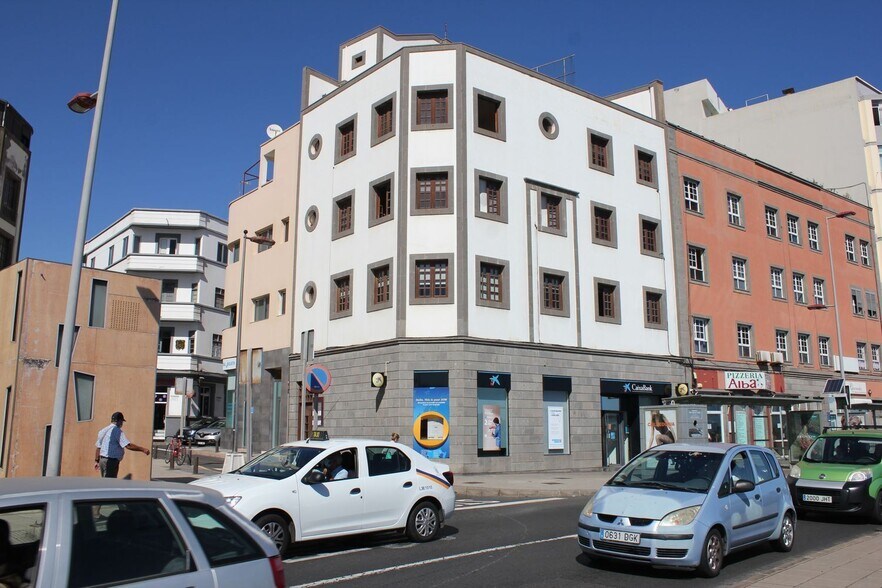 Plaza de Santa Isabel, 8, Las Palmas de Gran Canaria, Las Palmas for lease - Building Photo - Image 2 of 12