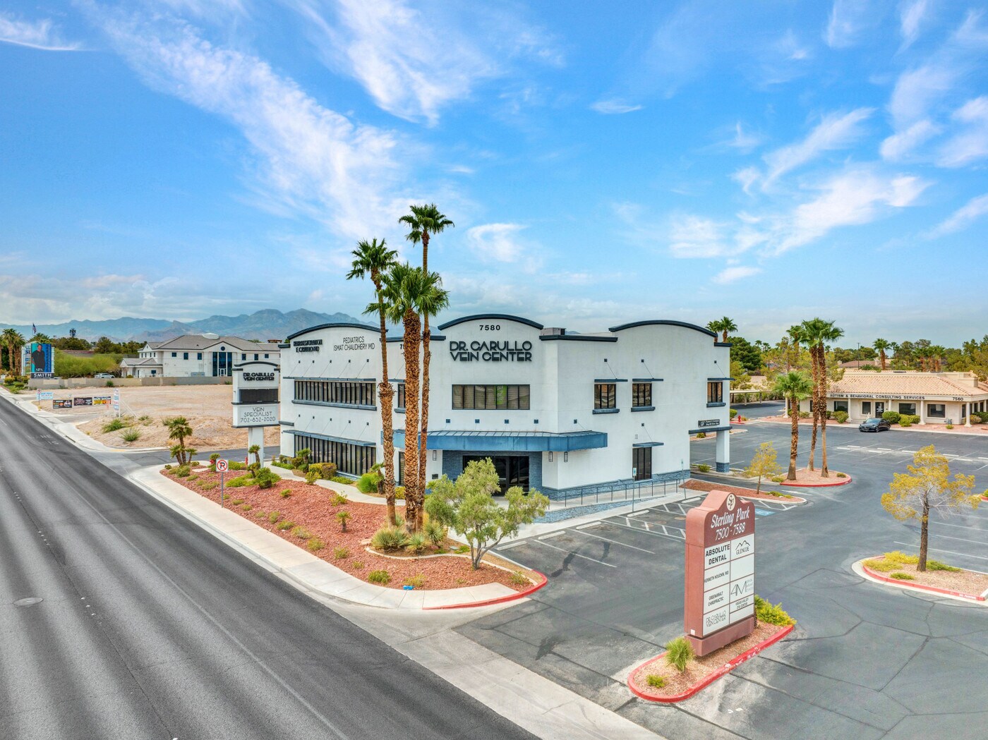 7580 W Sahara Ave, Las Vegas, NV à vendre Photo du bâtiment- Image 1 de 32