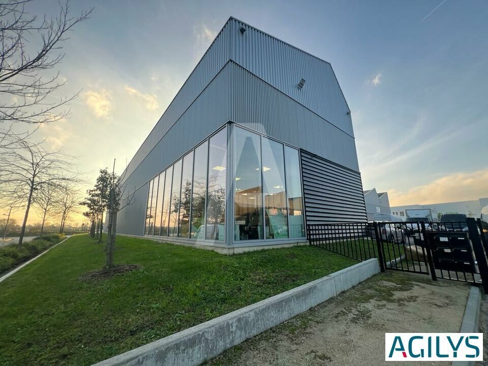 Flex in Massy for sale Building Photo- Image 1 of 16