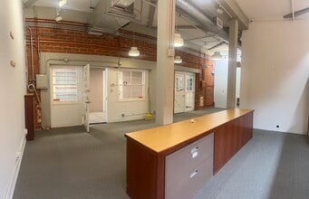 580 Broadway St, Laguna Beach, CA à louer Photo du bâtiment- Image 2 de 12