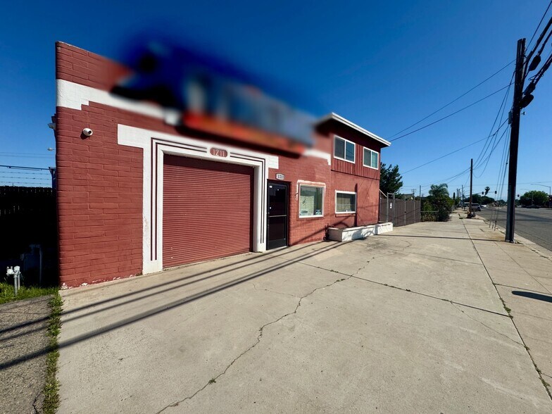 1211 E Yosemite Ave, Madera, CA for sale - Building Photo - Image 2 of 28