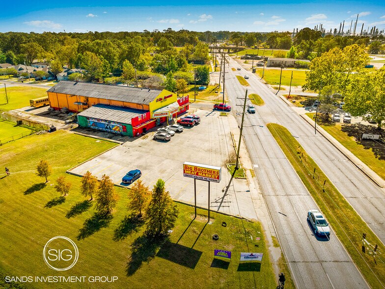 6708 Scenic Hwy, Baton Rouge, LA à vendre - Photo du bâtiment - Image 1 de 5