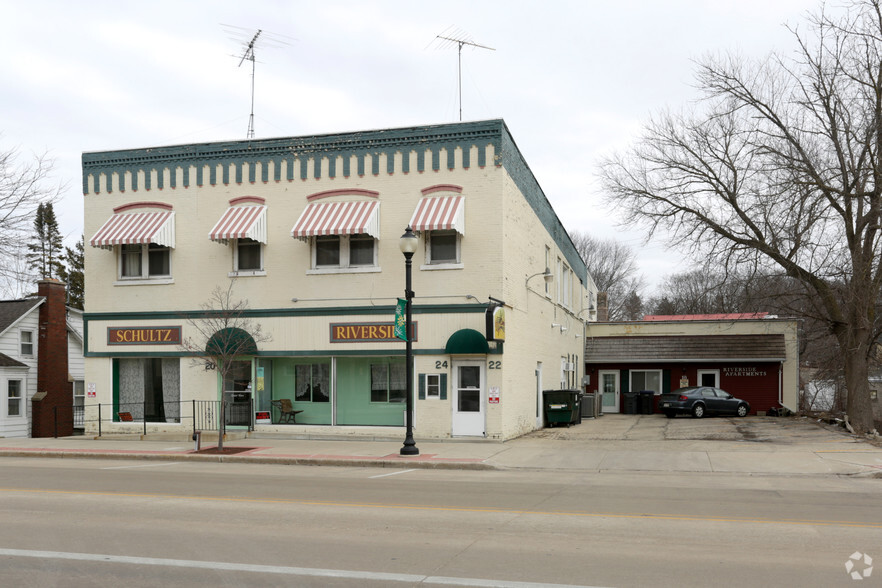 20 N Main St, Mayville, WI à vendre - Photo principale - Image 1 de 1