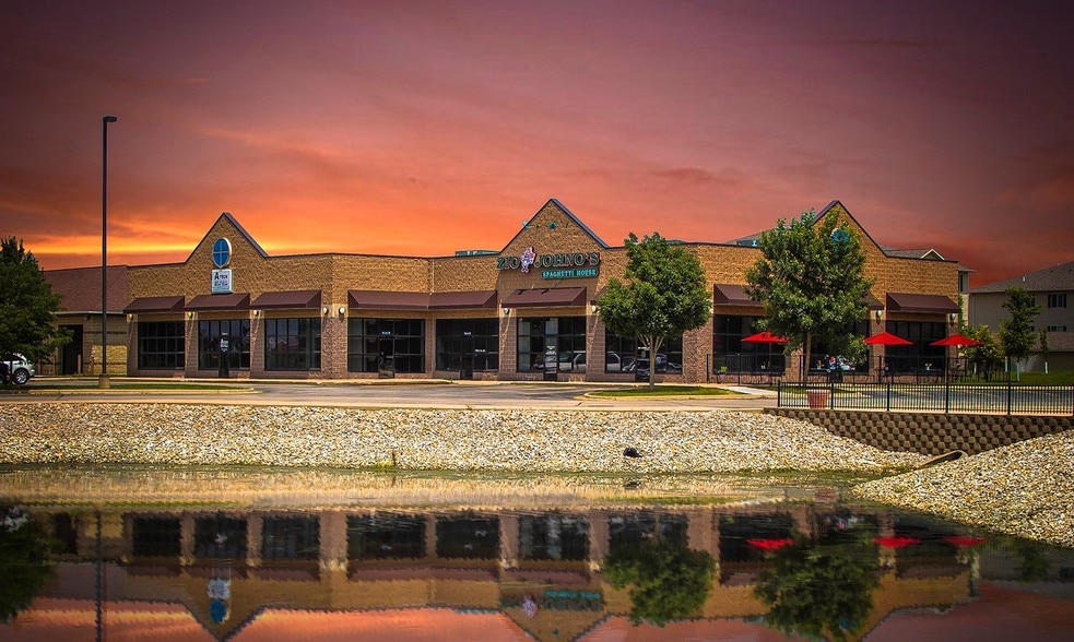 5761 C St SW, Cedar Rapids, IA for lease - Building Photo - Image 2 of 20