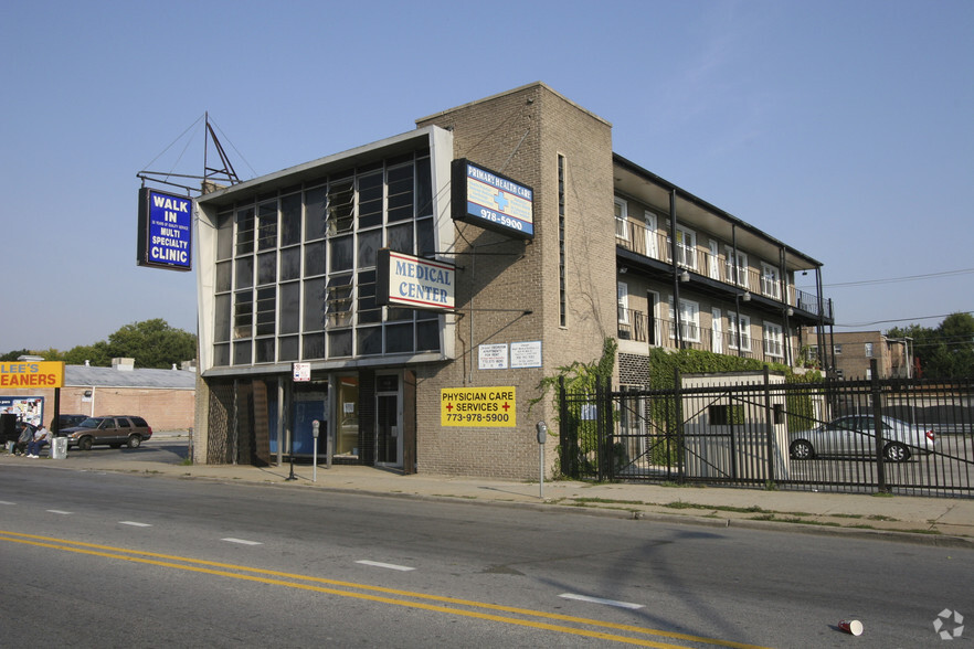 2404 E 79th St, Chicago, IL à vendre - Photo principale - Image 1 de 1