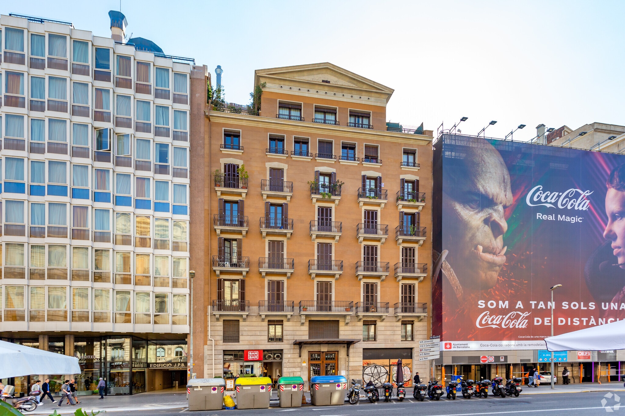 Multifamily in Barcelona, Barcelona for sale Primary Photo- Image 1 of 4