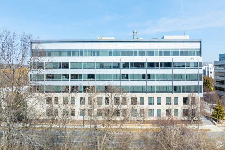 100 Acorn Park Dr, Cambridge, MA for lease - Building Photo - Image 2 of 5