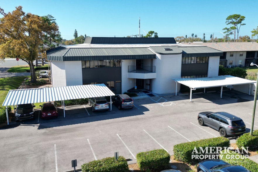 3307 Clark Rd, Sarasota, FL for sale - Building Photo - Image 3 of 11