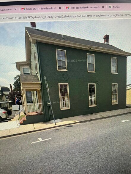 12 S Queen St, Rising Sun, MD à louer - Photo du bâtiment - Image 2 de 3