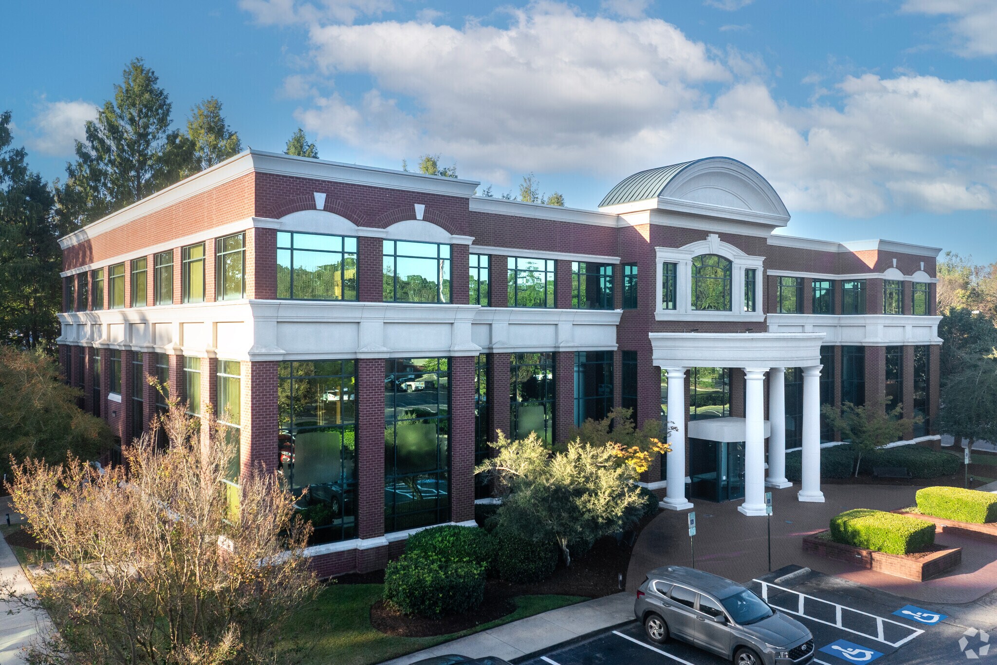 1822 E Highway 54, Durham, NC à louer Photo du bâtiment- Image 1 de 17
