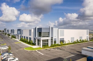 Plus de détails pour 1720-1738 NW 215th St, Miami Gardens, FL - Industriel à louer