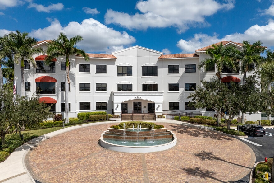 9530 Marketplace Rd, Fort Myers, FL for lease - Building Photo - Image 1 of 23