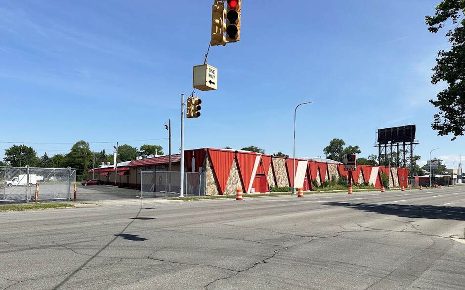 19600 Woodward, Detroit, MI à vendre - Photo du bâtiment - Image 1 de 9