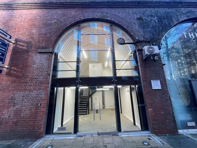 Sovereign Pl, Leeds for lease Building Photo- Image 1 of 4
