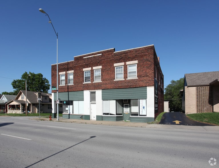 4342-4344 Belleview Ave, Kansas City, MO for lease - Building Photo - Image 2 of 3