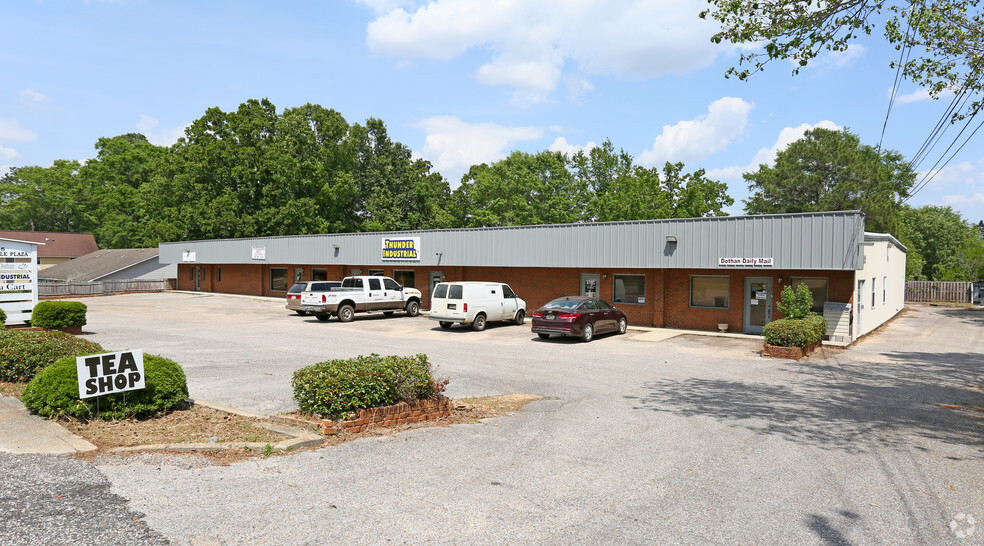 1415 Honeysuckle Rd, Dothan, AL for sale - Primary Photo - Image 1 of 1