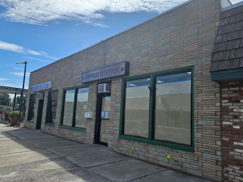 250 NE 3rd St, Prineville, OR for lease - Building Photo - Image 3 of 5