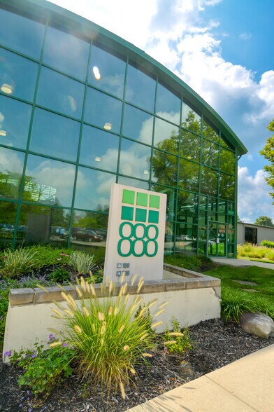 888 Dayton St, Yellow Springs, OH à louer - Photo du bâtiment - Image 2 de 38