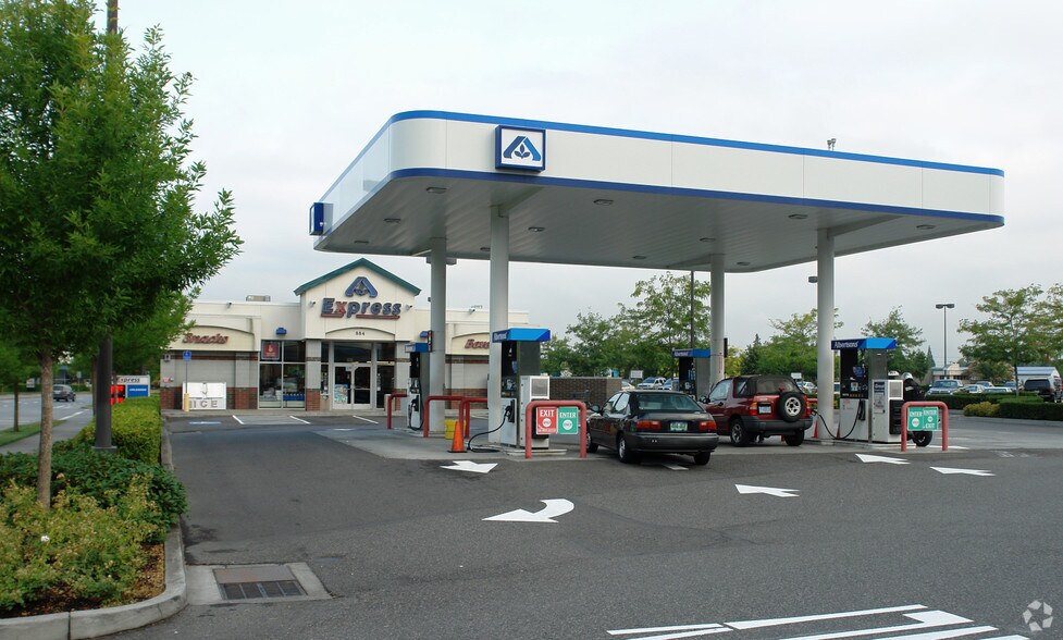 888 NE 25th Ave, Hillsboro, OR à vendre - Photo principale - Image 1 de 6