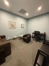 666 Dundee Rd, Northbrook, IL for lease Interior Photo- Image 1 of 7