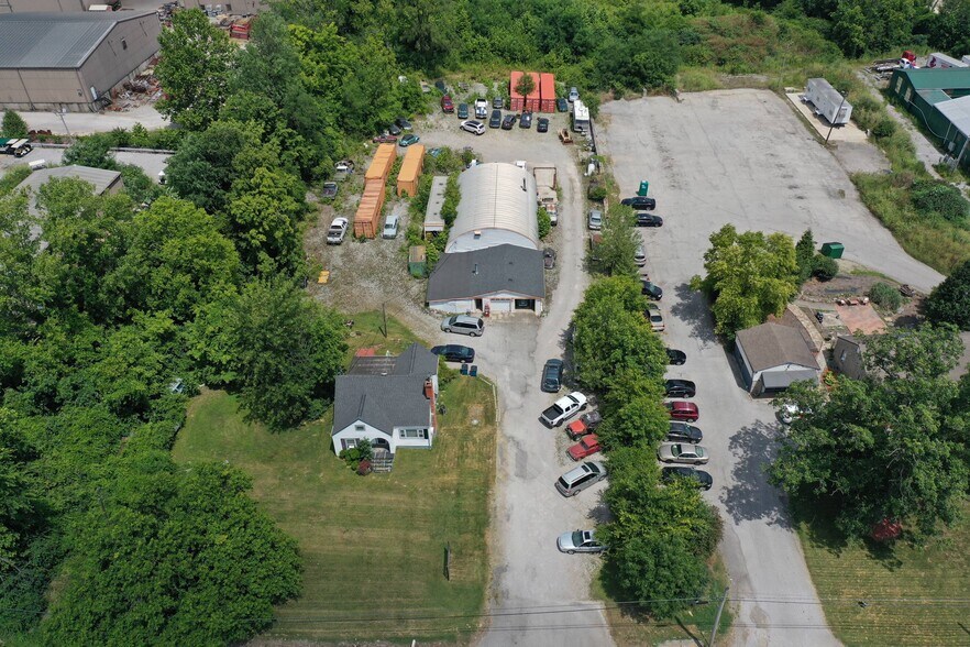 13315 Aiken Rd, Louisville, KY à vendre - Photo du bâtiment - Image 3 de 7
