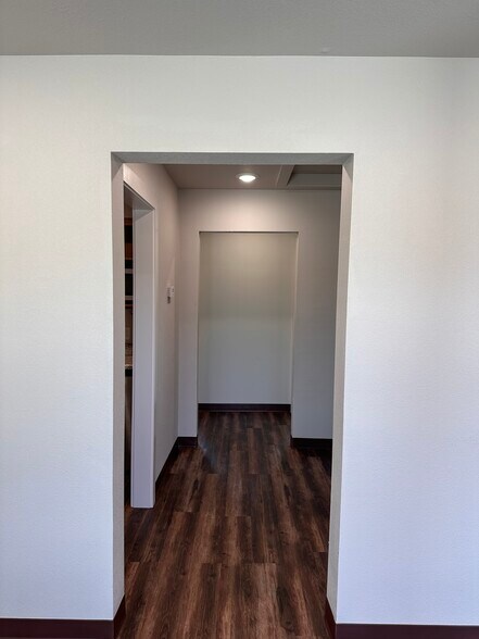 1100 Division St, Prairie Grove, AR à louer - Photo du bâtiment - Image 2 de 13