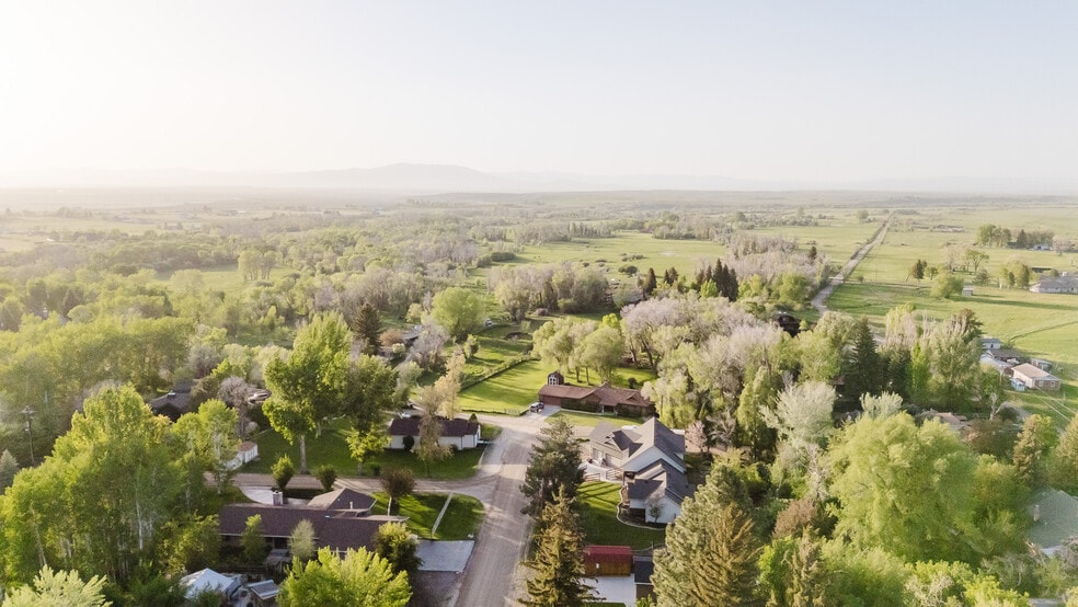 925 Lamoille Hwy, Lamoille, NV for sale - Primary Photo - Image 1 of 51