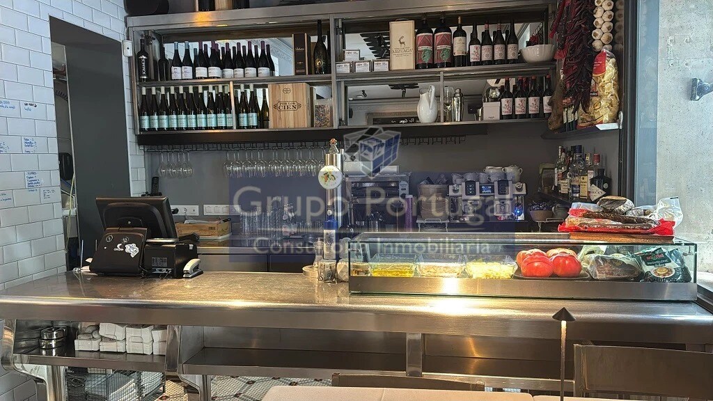 Retail in Madrid, Madrid for lease Interior Photo- Image 1 of 11