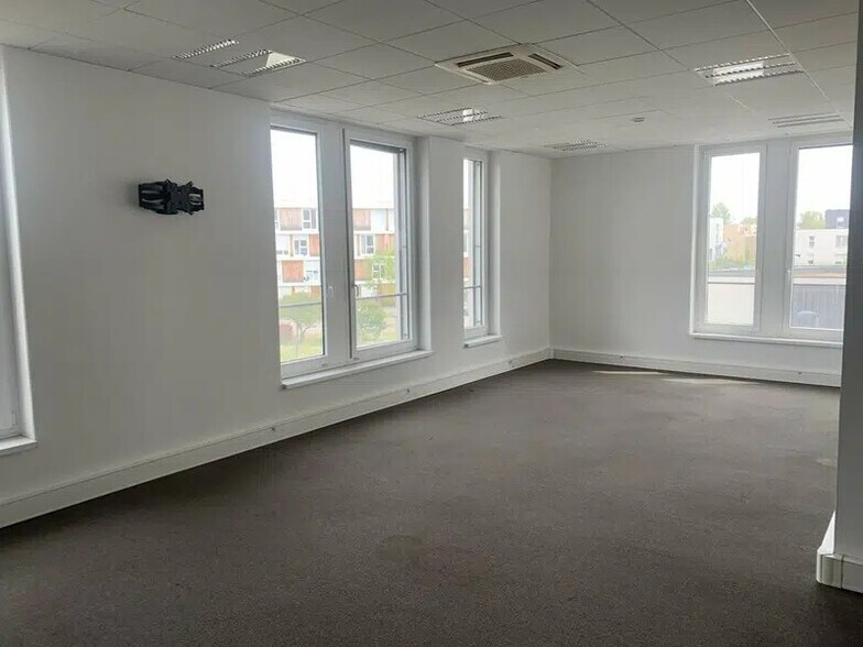 Bureau dans Strasbourg à vendre - Photo du bâtiment - Image 2 de 8