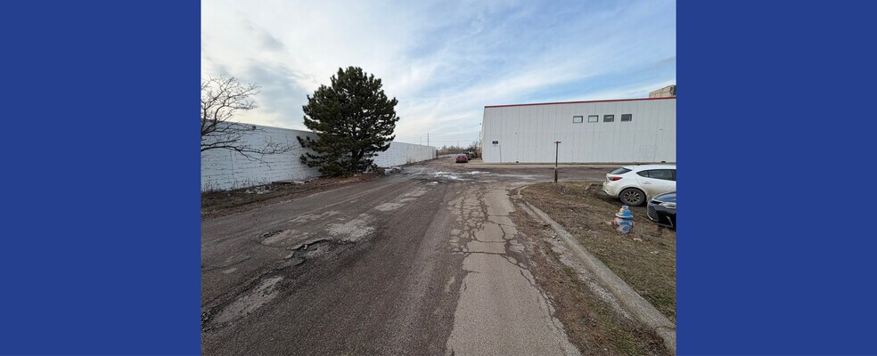 1200 Babbitt Rd, Euclid, OH à vendre - Photo du bâtiment - Image 2 de 16