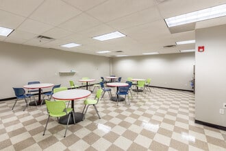 100 Baltimore Dr, Wilkes Barre, PA à louer Photo intérieure- Image 2 de 12