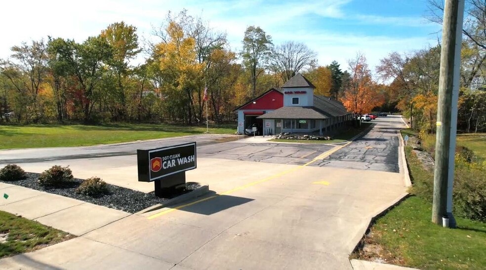 18534 Pearl Rd, Strongsville, OH for sale - Building Photo - Image 1 of 2