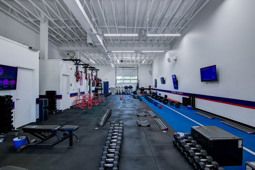 1407 Winchester Way, Altoona, WI for lease - Building Photo - Image 3 of 8