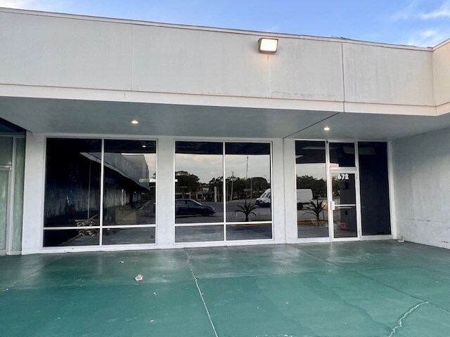 600-672 S Park Ave, Titusville, FL for lease - Building Photo - Image 2 of 8