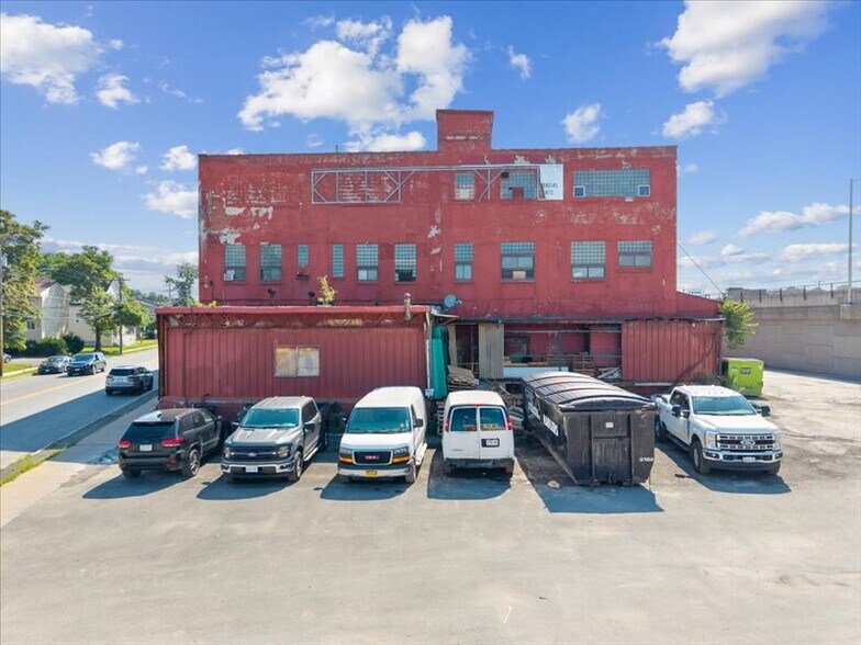 808-822 Burnet Ave, Syracuse, NY à vendre - Photo du bâtiment - Image 2 de 58