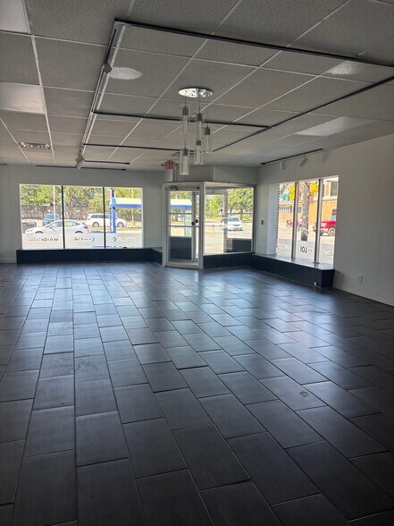 1563-1569 Hertel Ave, Buffalo, NY for lease - Building Photo - Image 2 of 3