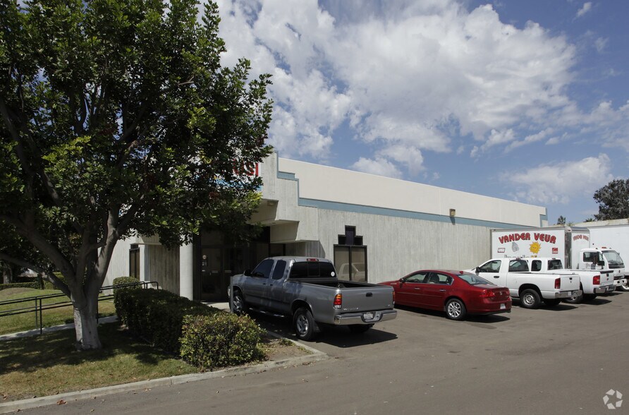 930 Armorlite Dr, San Marcos, CA à vendre - Photo du bâtiment - Image 3 de 12