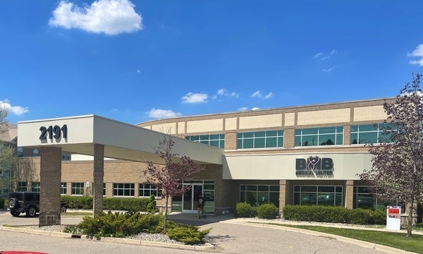 2191 S South Blvd, Auburn Hills, MI for lease Building Photo- Image 1 of 10