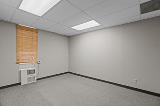 6744 Clayton Rd, Richmond Heights, MO for lease Interior Photo- Image 1 of 2