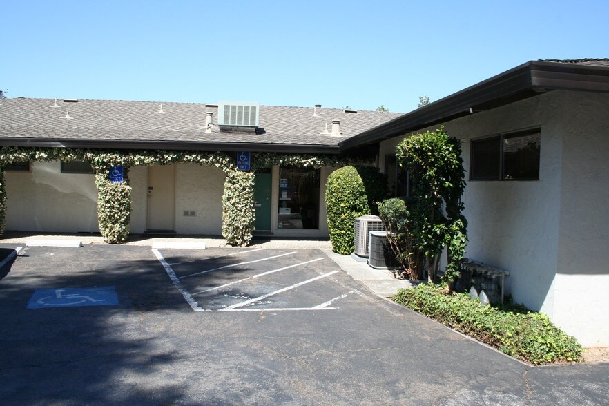 14525-14547 S Bascom Ave, Los Gatos, CA à louer - Photo du bâtiment - Image 2 de 13