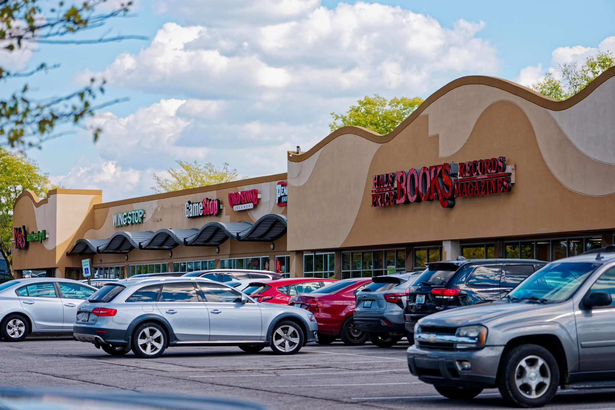 2001 S Hurstbourne Pky, Louisville, KY for lease Primary Photo- Image 1 of 10