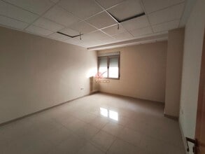 Office in Cuenca, Cuenca for lease Interior Photo- Image 1 of 7