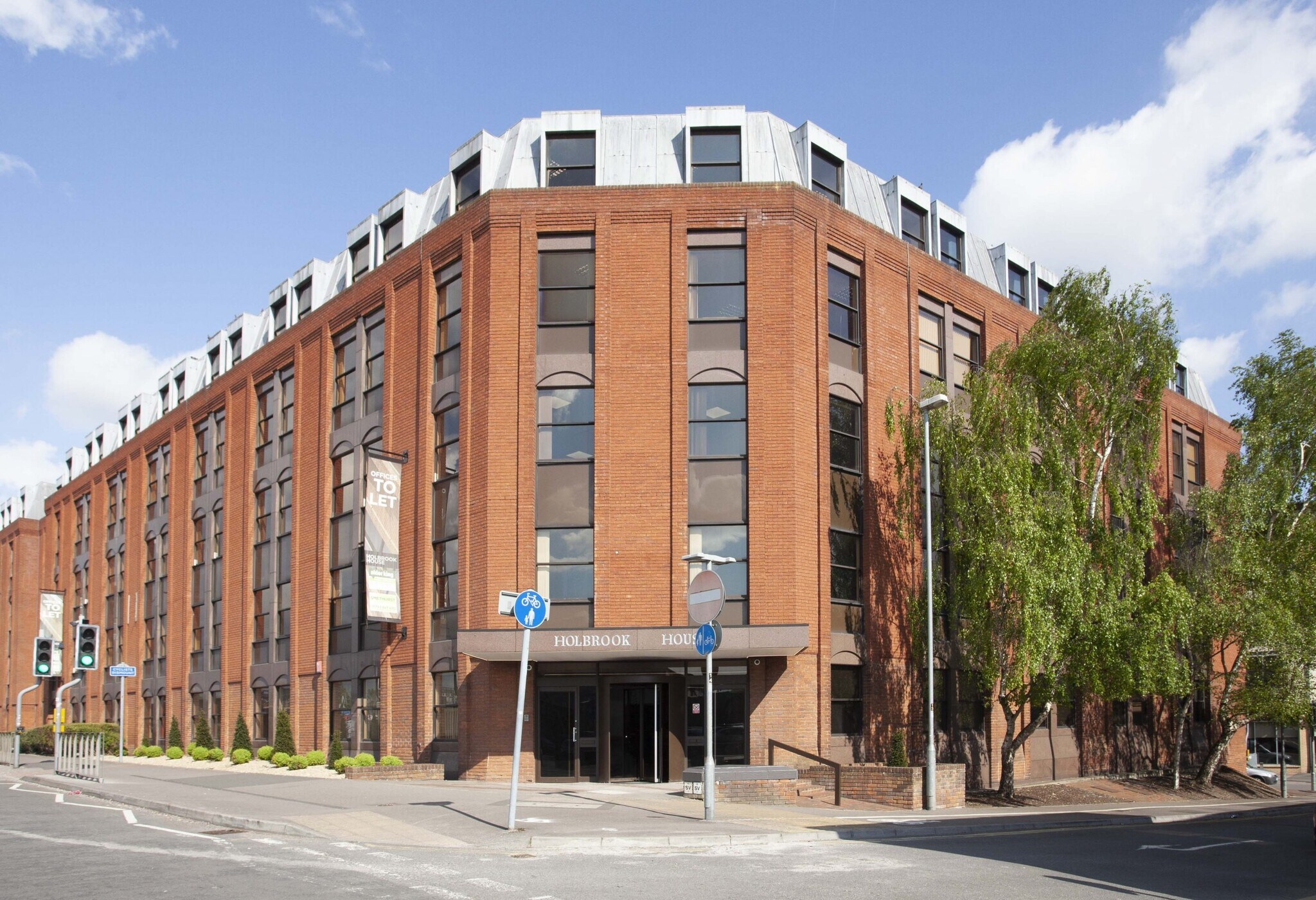 3 Station Rd, Swindon for lease Building Photo- Image 1 of 6