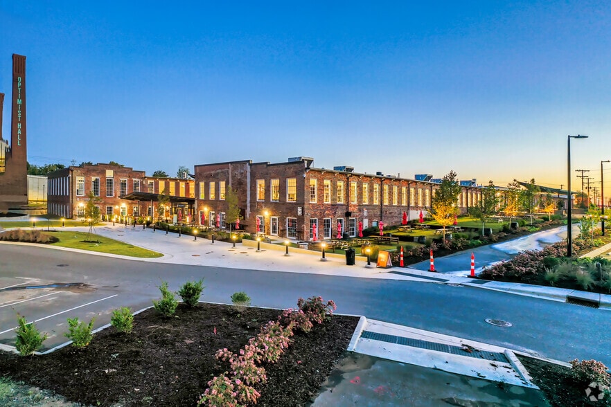 1115 N Brevard St, Charlotte, NC for lease - Building Photo - Image 2 of 9