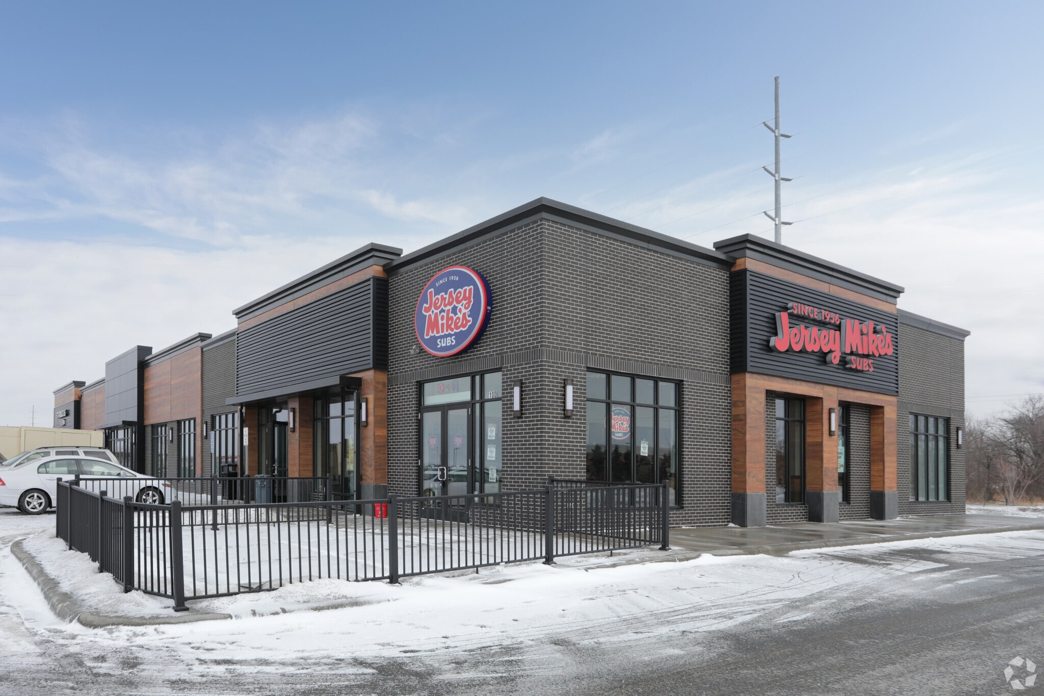 4190 108th Ave NE, Blaine, MN for lease Primary Photo- Image 1 of 9