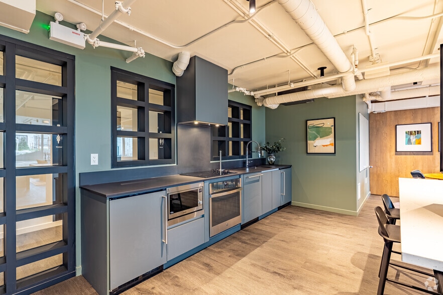 1717 Lorne St, Vancouver, BC à louer - Photo intérieure - Image 3 de 32