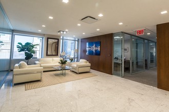 712 Fifth Ave, New York, NY for lease Interior Photo- Image 2 of 7