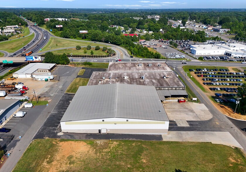 141 Robins St, Lowell, NC for lease - Building Photo - Image 3 of 18