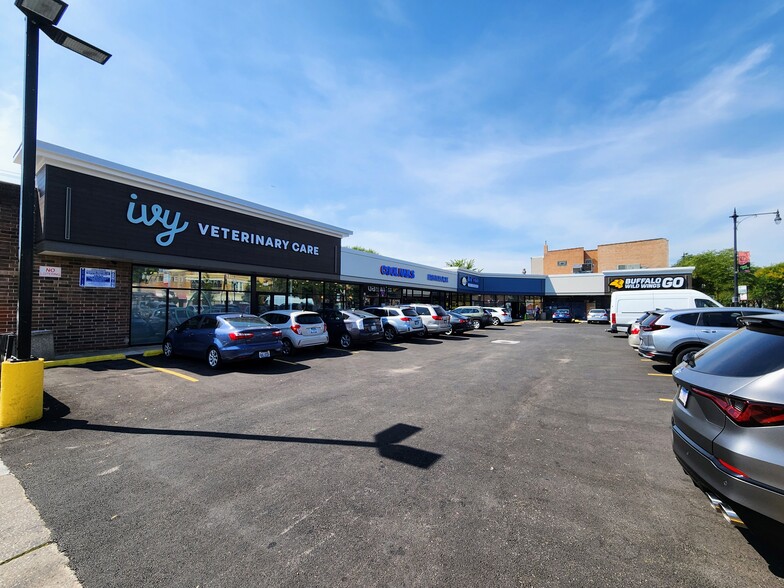 3401-3417 W Irving Park Rd, Chicago, IL for lease - Building Photo - Image 1 of 5