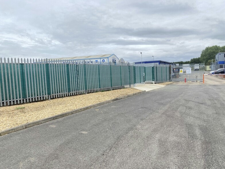 Honey Pot Ln, Colsterworth for lease - Building Photo - Image 2 of 11